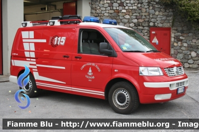 Volkswagen Transporter T5
Vigili del Fuoco
Unione Distrettuale di Fondo
Corpo Volontario di Revò (TN)
allestimento Mobiltec-Fahrzeugbau
VF 5H8 TN
Parole chiave: Volkswagen Transporter_T5 VF5H8TN