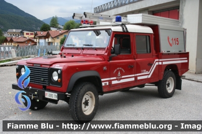 Land Rover Defender 130
Vigili del Fuoco
Unione Distrettuale di Fondo
Corpo Volontario di Revò (TN)
Allestimento  Kofler-Fahrzeugbau
VF G93 TN
Parole chiave: Land-Rover Defender_130 VFG93TN