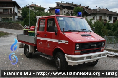 Iveco Daily 4X4 I serie
Vigili del Fuoco
Unione Distrettuale di Fondo
Corpo Volontario di Revò (TN)
Allestimento Kofler Fahrzeugbau
VF A90 TN
Parole chiave: Iveco Daily_4X4_Iserie VFA90TN