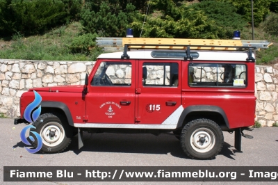 Land-Rover Defender 110
Vigili del Fuoco
Unione Distrettuale di Fondo
Corpo Volontario di Ruffrè Mendola (TN)
VF K56 TN
Parole chiave: Land-Rover Defender_110 VFK56TN