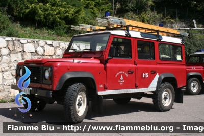 Land-Rover Defender 110
Vigili del Fuoco
Unione Distrettuale di Fondo
Corpo Volontario di Ruffrè Mendola (TN)
VF K56 TN
Parole chiave: Land-Rover Defender_110 VFK56TN