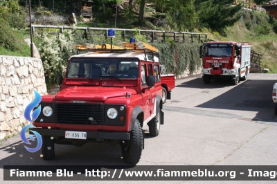 Land-Rover Defender 110
Vigili del Fuoco
Unione Distrettuale di Fondo
Corpo Volontario di Ruffrè Mendola (TN)
VF K56 TN
Parole chiave: Land-Rover Defender_110 VFK56TN