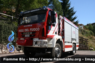 Iveco EuroCargo 150E30 4x4 III serie
Vigili del Fuoco
Unione Distrettuale di Fondo
Corpo Volontario di Ruffrè Mendola (TN)
Allestimento Magirus
VF 7E8 TN
Parole chiave: Iveco EuroCargo_150E30_4x4_IIIserie VF7E8TN