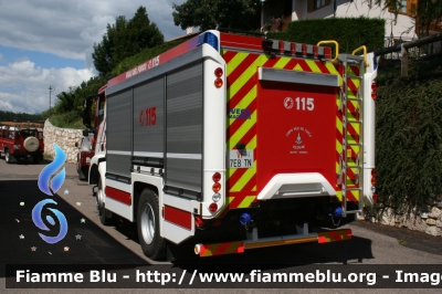 Iveco EuroCargo 150E30 4x4 III serie
Vigili del Fuoco
Unione Distrettuale di Fondo
Corpo Volontario di Ruffrè Mendola (TN)
Allestimento Magirus
VF 7E8 TN
Parole chiave: Iveco EuroCargo_150E30_4x4_IIIserie VF7E8TN