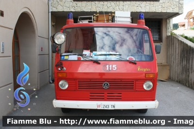 Volkswagen LT I serie
Vigili del Fuoco
Unione Distrettuale di Fondo
Corpo Volontario di Amblar (TN)
un tempo in forza al Corpo Vigili del Fuoco Volontari di San Valentino in Campo/Gummer comune di Cornedo all'Isarco/Karneid (BZ)
Allestito Ziegler
VF Z43 TN
Parole chiave: Volkswagen LT_Iserie VFZ43TN