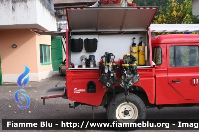 Land Rover Defender 130
Vigili del Fuoco
Unione Distrettuale di Fondo
Corpo Volontario di Don (TN)
Allestimento Brandshutz
VF G82 TN
Parole chiave: Land_Rover Defender_130 VFG82TN