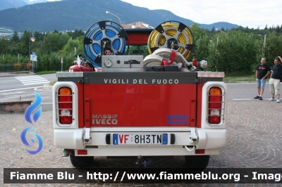 Iveco Massif
Vigili del Fuoco
Distretto di Fondo
Corpo Volonatrio di Malgolo (TN)
Allestimento Iveco Magirus
VF 8H3 TN
Parole chiave: Iveco Massif VF8H3TN