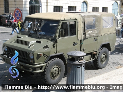 Iveco VM90
Esercito Italiano
EI AG 995
Parole chiave: iveco vm90 eiag995