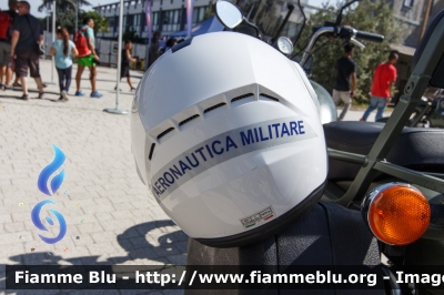 Casco da Motociclista
Aeronautica Militare
Parole chiave: Casco da Motociclista