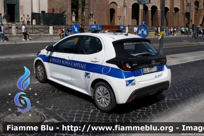 Toyota Yaris Hybrid IV serie
Polizia Roma Capitale
Allestimento Elevox
Codice Automezzo: 560
Parole chiave: Toyota Yaris_Hybrid_IVserie