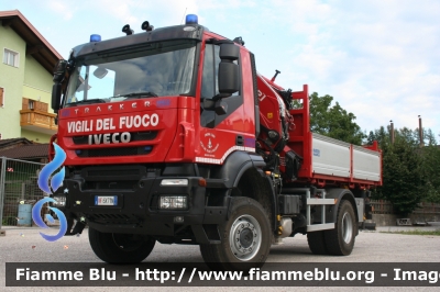 Iveco Trakker 4x4 II serie
Vigili del Fuoco
Unione Distrettuale di Fondo
Distaccata al Corpo Volontario di Ronzone (TN)
Allestimento Iveco-Magirus
VF 5K7 TN
Parole chiave: Iveco Trakker_4x4_IIserie VF5K7TN