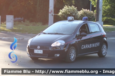 Fiat Grande Punto
Carabinieri
CC DD 764
Parole chiave: Fiat Grande_Punto CCDD764