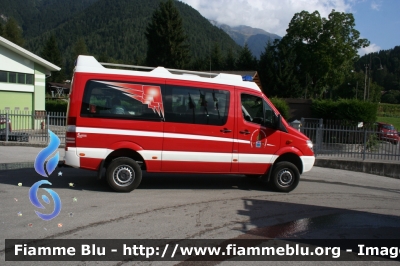 Mercedes-Benz Sprinter 4x4 III serie
Vigili del Fuoco
Unione Distrettuale delle Giudicarie
Corpo Volontario di Pinzolo (TN)
VF 8K5 TN
Parole chiave: Mercedes-Benz Sprinter_4x4_III_serie VF8K5TN