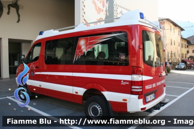 Mercedes-Benz Sprinter 4x4 III serie
Vigili del Fuoco
Unione Distrettuale delle Giudicarie
Corpo Volontario di Pinzolo (TN)
VF 8K5 TN
Parole chiave: Mercedes-Benz Sprinter_4x4_III_serie VF8K5TN