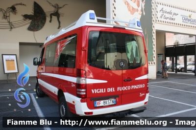 Mercedes-Benz Sprinter 4x4 III serie
Vigili del Fuoco
Unione Distrettuale delle Giudicarie
Corpo Volontario di Pinzolo (TN)
VF 8K5 TN
Parole chiave: Mercedes-Benz Sprinter_4x4_III_serie VF8K5TN