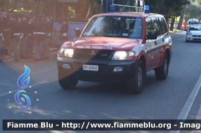 Mitsubishi Pajero Lwb III Serie
Vigili del Fuoco
Comando Provinciale di Roma
Scuole Centrali Antincendi
di Roma Capannelle
VF 21945
Parole chiave: Mitsubishi Pajero_Lwb_IIISerie VF21945