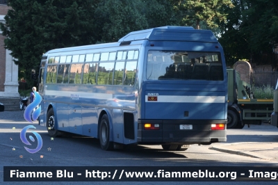 Iveco 370SE
Polizia di Stato
I Reparto Mobile di Roma
POLIZIA B2399
Parole chiave: Iveco 370SE poliziaB2399