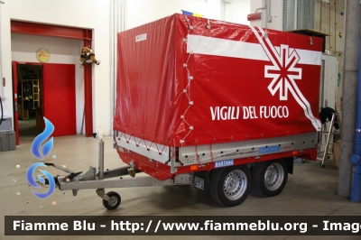 Carrello
Vigili del Fuoco
Distretto delle Giudicarie
Corpo Volontario di Madonna di Campiglio (TN)
VFr 8H1 TN
Parole chiave: Carrello VFr8H1TN