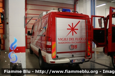 Mercedes-Benz Sprinter 4x4 III serie
Vigili del Fuoco
Distretto delle Giudicarie
Corpo Volontario di Madonna di Campiglio (TN)
Polisoccorso allestimento Brandschutz
VF 7H9 TN
Parole chiave: Mercedes-Benz Sprinter_4x4_III_serie VF7H9TN