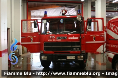 Fiat 130NC
Vigili del Fuoco
Distretto delle Giudicarie
Corpo Volontario di Madonna di Campiglio (TN)
Autopompaserbatoio allestimento Rosenbauer
VF H18 TN
Parole chiave: Fiat 130NC VFH18TN