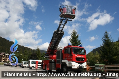 Man TGS 18.440 4x4 I serie
Vigili del Fuoco
Unione Distrettuale delle Giudicarie 
Ospitata dal Corpo Volontario di Madonna di Campiglio (TN)
AutoScala da 32 metri allestimento Metz L32A
VF 0K1 TN

Si ringrazia il Personale per la
disponibilità e l'ospitalità
Parole chiave: Man TGS_18.440_4x4_I_serie VF0K1TN