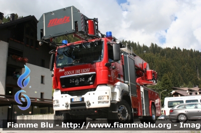 Man TGS 18.440 4x4 I serie
Vigili del Fuoco
Unione Distrettuale delle Giudicarie 
Ospitata dal Corpo Volontario di Madonna di Campiglio (TN)
AutoScala da 32 metri allestimento Metz L32A
VF 0K1 TN

Si ringrazia il Personale per la
disponibilità e l'ospitalità
Parole chiave: Man TGS_18.440_4x4_I_serie VF0K1TN