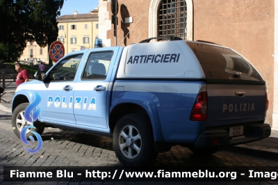 Isuzu D-Max I serie restyle
Polizia di Stato
Nucleo Artificieri
POLIZIA H2974
Parole chiave: Isuzu D-Max_Iserie_restyle poliziaH2974