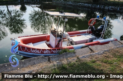 Gommone Nadir
Vigili del Fuoco
Comando Provinciale di Perugia
distaccata presso il Diztaccamento Volontario di Castiglione del Lago per il periodo estivo
Parole chiave: Gommone Nadir