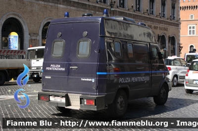 Iveco Daily II serie
Polizia Penitenziaria
POLIZIA PENITENZIARIA 083 AB
Parole chiave: Iveco Daily_IIserie POLIZIAPENITENZIARIA083AB