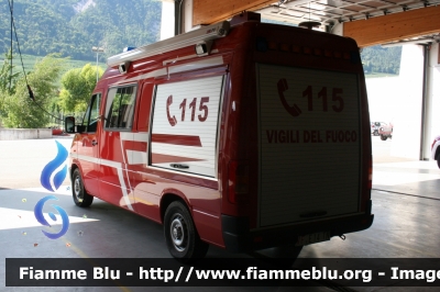 Volkswagen LT II serie
Vigili del Fuoco
Unione Distrettuale di Cles
Corpo Volontario di Cles (TN)
Polisoccorso UCL
VF E14 TN
Parole chiave: Volkswagen LT_II_serie VFE14TN