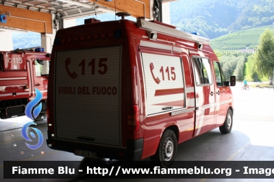 Volkswagen LT II serie
Vigili del Fuoco
Unione Distrettuale di Cles
Corpo Volontario di Cles (TN)
Polisoccorso UCL
VF E14 TN
Parole chiave: Volkswagen LT_II_serie VFE14TN