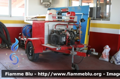 Carrello
Vigili del Fuoco
Distretto di Fondo
Corpo Volonatrio di Romallo (TN)
VFr N48 TN
Parole chiave: Carrello VFrN48TN