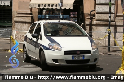 Fiat Grande Punto
Polizia Roma Capitale
Parole chiave: Fiat Grande_Punto