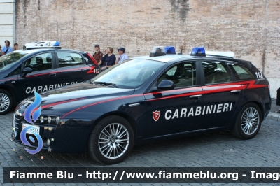 Alfa-Romeo 159 Sportwagon
Carabinieri
Infortunistica Stradale
con logo Bicentenario
CC DI 536
Parole chiave: Alfa-Romeo 159_Sportwagon CCDI536