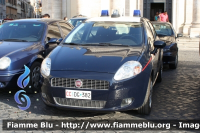 Fiat Grande Punto
Carabinieri
CC DG 382
Parole chiave: Fiat Grande_Punto CCDG382