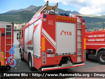 Mercedes-Benz Actros 1841 II serie
Vigili del Fuoco
Corpo Permanente di Aosta
AutoPompaSerbatoio allestimento Kofler
VF 25338
Parole chiave: Mercedes-Benz Actros_1841_IIserie vf25338