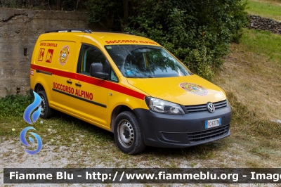 Volkswagen Caddy III serie
Corpo Nazionale del Soccorso Alpino e Speleologico
Provincia Autonoma di Trento
Stazione di Rabbi
Unità Cinofile
PC F27 TN
Parole chiave: Volkswagen Caddy_IIIserie PCF27TN