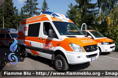 Mercedes-Benz Sprinter 4x4 III serie
Croce Bianca Val D'Ultimo (BZ)
Weisses Kreuz Ultental
Allestita Ambulanz Mobile - Otaris Light
WK 255 - 706
PC ZS 0K5
Parole chiave: Mercedes-Benz Sprinter_4x4_IIIserie PCZS0K5