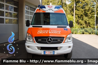 Mercedes-Benz Sprinter 4x4 III serie
Croce Bianca Val D'Ultimo (BZ)
Weisses Kreuz Ultental
Allestita Ambulanz Mobile - Otaris Light
WK 255 - 706
PC ZS 0K5
Parole chiave: Mercedes-Benz Sprinter_4x4_IIIserie PCZS0K5