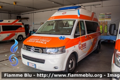 Volkswagen Transporter T5 restyle
Croce Bianca Bassa Atesina (BZ)
Weisses Kreuz Unterland
Allestita Ambulanz Mobile - Hornis Alpin
WK 303 - 777
PC ZS 0NY
Parole chiave: Volkswagen Transporter_T5_restyle PCZS0NY