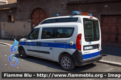 Fiat Doblò XL IV serie
Polizia Roma Capitale
Ufficio Mobile
Allestimento Elevox
Codice Automezzo: 588
POLIZIA LOCALE YA 174 AR
Parole chiave: Fiat Doblò_XL_IVserie PoliziaLocaleYA174AR