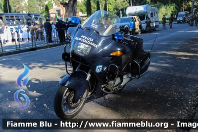 Bmw R850rt I serie
Polizia Penitenziaria
POLIZIA PENITENZIARIA 115
Parole chiave: Bmw R850rt_Iserie POLIZIAPENITENZIARIA115