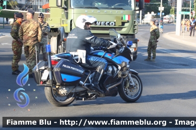 Moto Guzzi Norge 1200
Polizia Penitenziaria
POLIZIA PENITENZIARIA 239
Parole chiave: Moto_Guzzi Norge_1200 POLIZIAPENITENZIARIA239