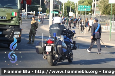 Moto Guzzi Norge 1200
Polizia Penitenziaria
POLIZIA PENITENZIARIA 239
Parole chiave: Moto_Guzzi Norge_1200 POLIZIAPENITENZIARIA239