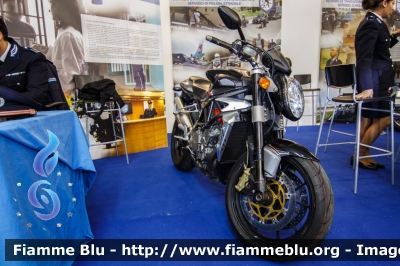 MV Agusta Brutale 910 r
Polizia Penitenziaria
POLIZIA PENITENZIARIA 241
Parole chiave: MV_Agusta Brutale_910_r POLIZIAPENITENZIARIA241