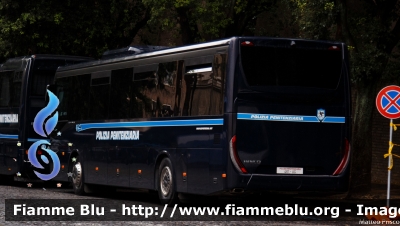 Iveco Crossway
Polizia Penitenziaria
POLIZIA PENITENZIARIA 461 AG
Parole chiave: Iveco Crossway POLIZIAPENITENZIARIA461AG