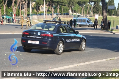 Alfa Romeo 159
Polizia Penitenziaria
POLIZIA PENITENZIARIA 555 AE
Parole chiave: Alfa_Romeo 159 POLIZIAPENITENZIARIA555AE