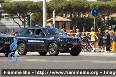 Jeep Grand Cherokee IV serie restyle
Polizia Penitenziaria
Servizio Traduzioni e Piantonamenti
Allestimento Autocarrozzeria Moderna
POLIZIA PENITENZIARIA 001 AH
Parole chiave: Jeep Grand_Cherokee_IVserie_restyle POLIZIAPENITENZIARIA001AH