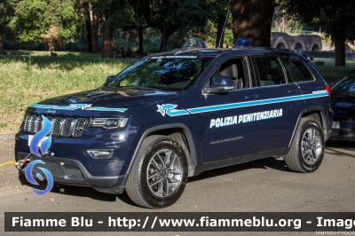 Jeep Grand Cherokee IV serie restyle
Polizia Penitenziaria
Servizio Traduzioni e Piantonamenti
Allestimento Autocarrozzeria Moderna
POLIZIA PENITENZIARIA 006 AH
Parole chiave: Jeep Grand_Cherokee_IVserie_restyle POLIZIAPENITENZIARIA006AH