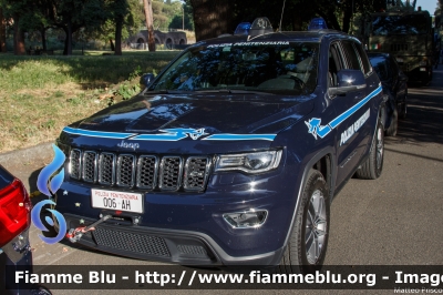 Jeep Grand Cherokee IV serie restyle
Polizia Penitenziaria
Servizio Traduzioni e Piantonamenti
Allestimento Autocarrozzeria Moderna
POLIZIA PENITENZIARIA 006 AH
Parole chiave: Jeep Grand_Cherokee_IVserie_restyle POLIZIAPENITENZIARIA006AH